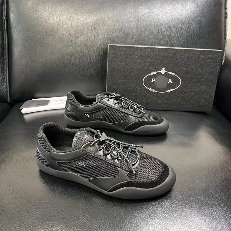 Prada mesh breathable German training shoes with quick-release lacing, breathable color-blocked men's shoes with mesh fabric splicing, casual sports shoes Prada mesh breathable German training shoes with quick-release lacing, breathable color-blocked men's shoes with mesh fabric splicing, casual sports shoes