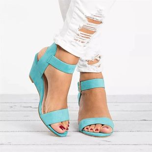 Foreign trade plus size women's sandals solid color European and American style peep toe open toe buckle increased wedge sandals for outer wear 43