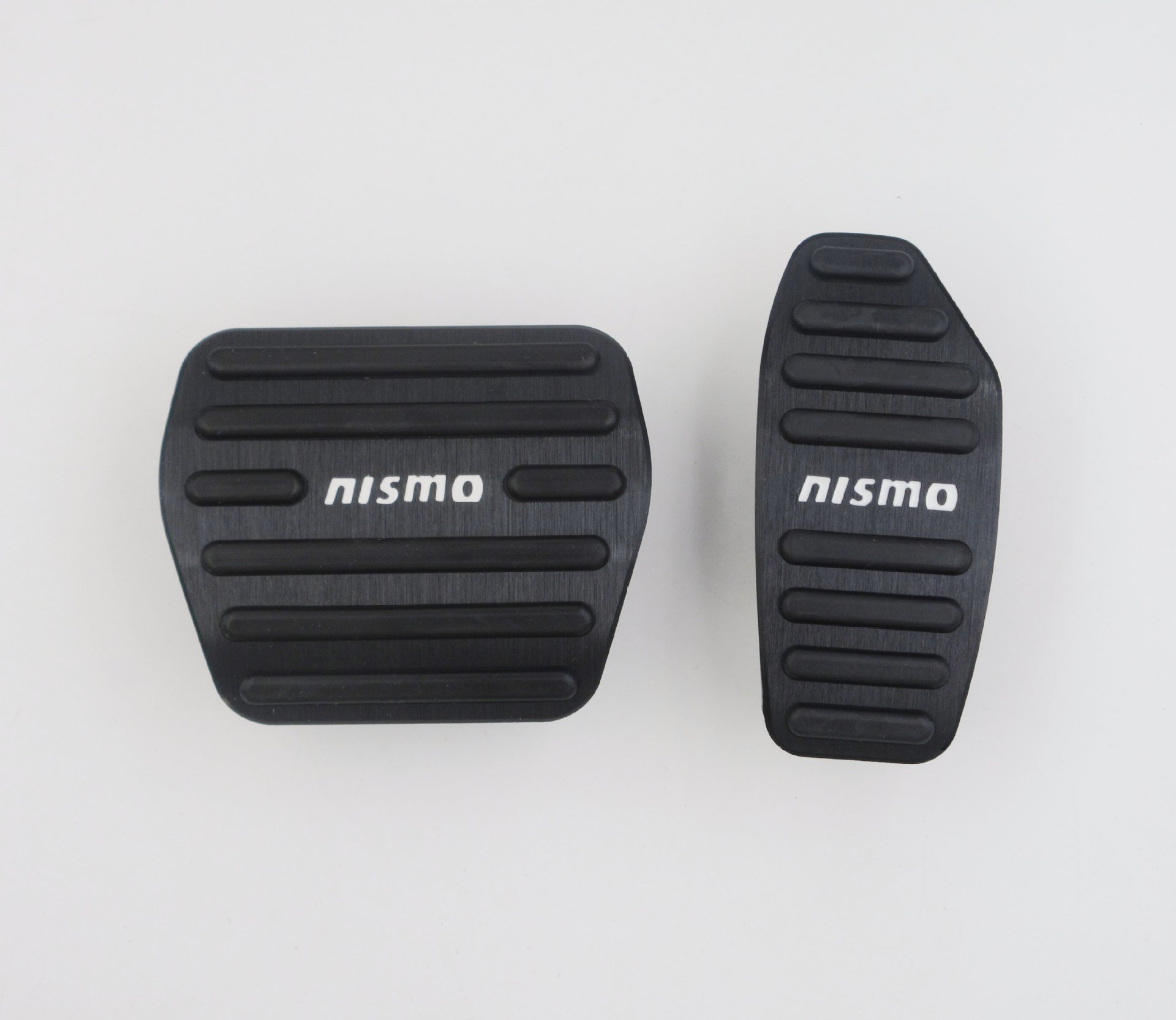Applicable to: new Qashqai, Teana, Qijun accelerator brake pedal