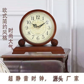 座钟、立钟;挂钟、壁钟;闹钟、台钟