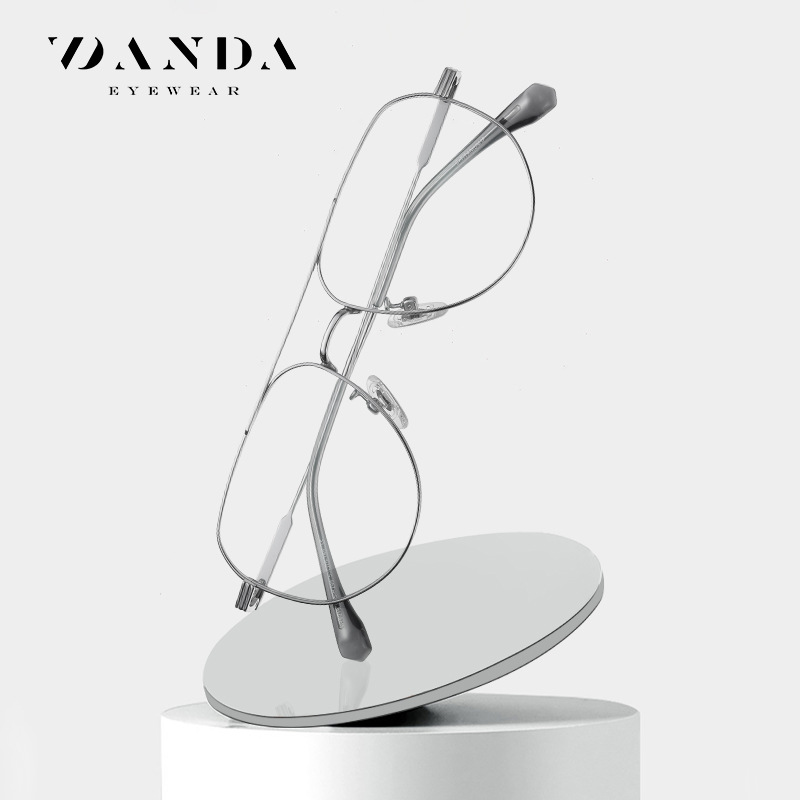 Fábrica al por mayor de titanio puro miopía gafas Marco de doble haz piloto gafas lisas marco ST6219 puede ser equipado con grados gafas de luz azul