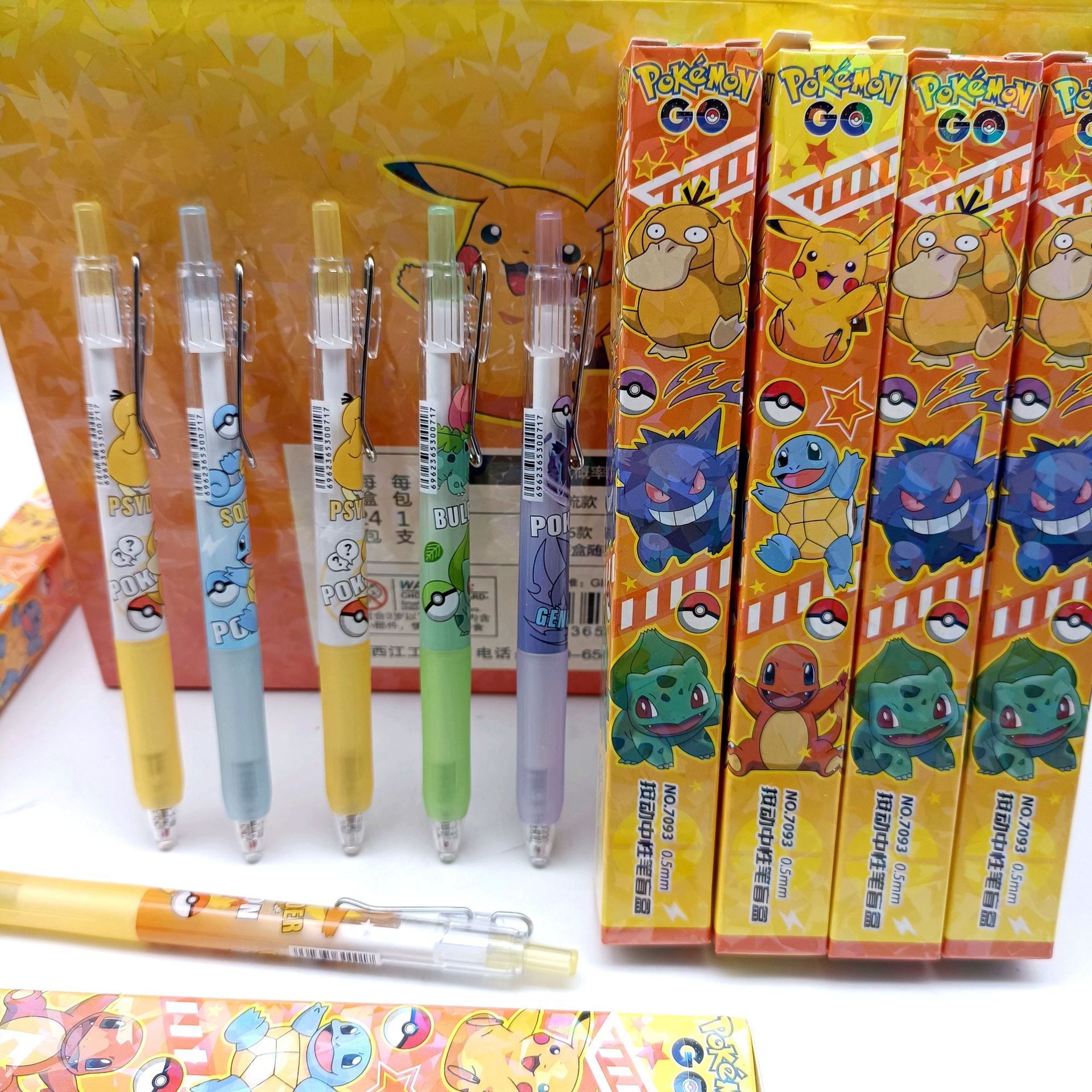 Nuevo Pokémon sorpresa caja ciega lápiz dibujos animados dibujos