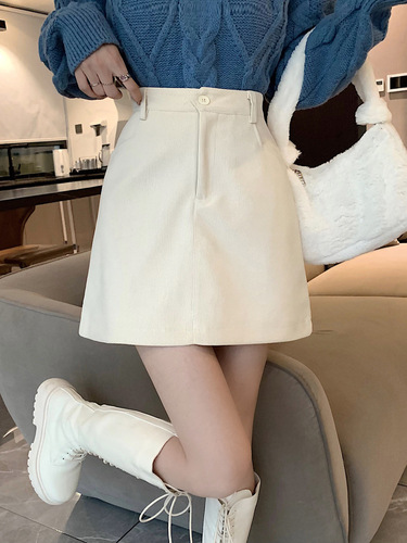 New coffee-colored corduroy skirt for women in autumn and winter slimming high-waisted A-line skirt 145 small butt-covering skirt
