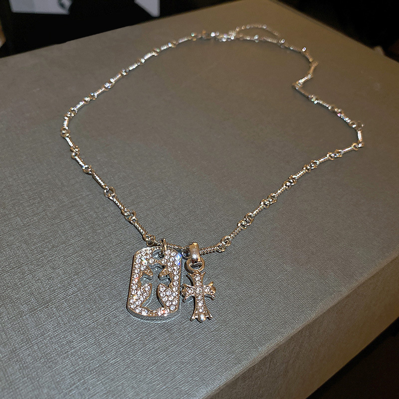 Corea del Sur diamante Cruz collar nicho diseño metal frío estilo clavícula cadena suéter cadena personalidad temperamento collar