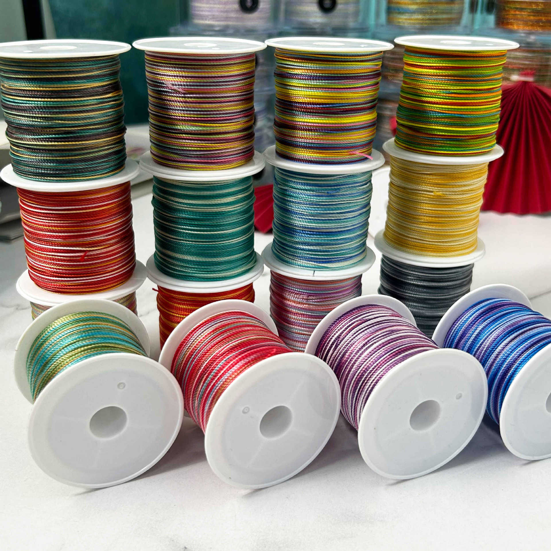 Nuevo 9 hebras de 0,5 mm línea de tejido pulsera collar di di dragón cuerda de mano cuerda de color gradiente cuerda de hilo de texto