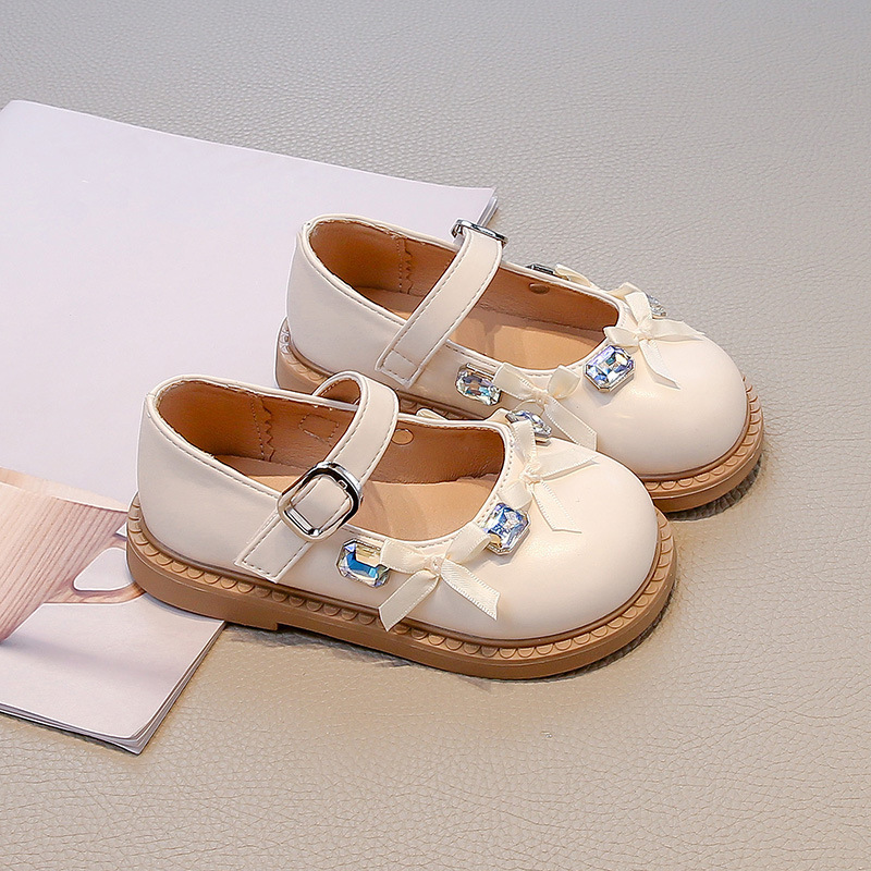 Autumn shoes with rhinestones with bow flat