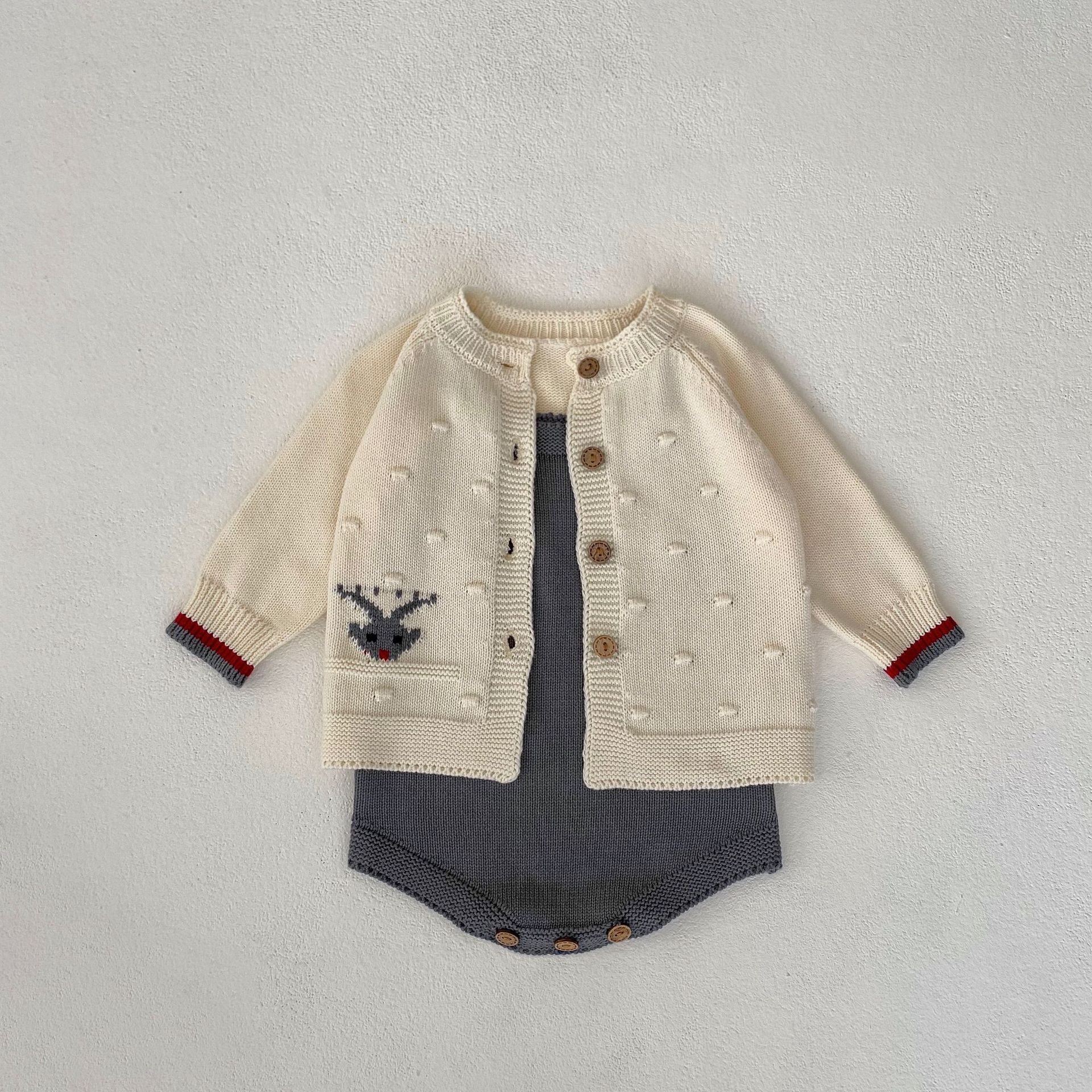 2024 tavaszi ruházat kislány rajzfilm szarvas kötött hosszú ujjú kabát+szürke pántos kabát 2 db válogatható_voghion.com