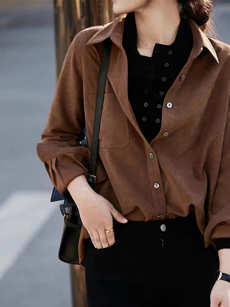 Colored retro demi-season velvet shirt