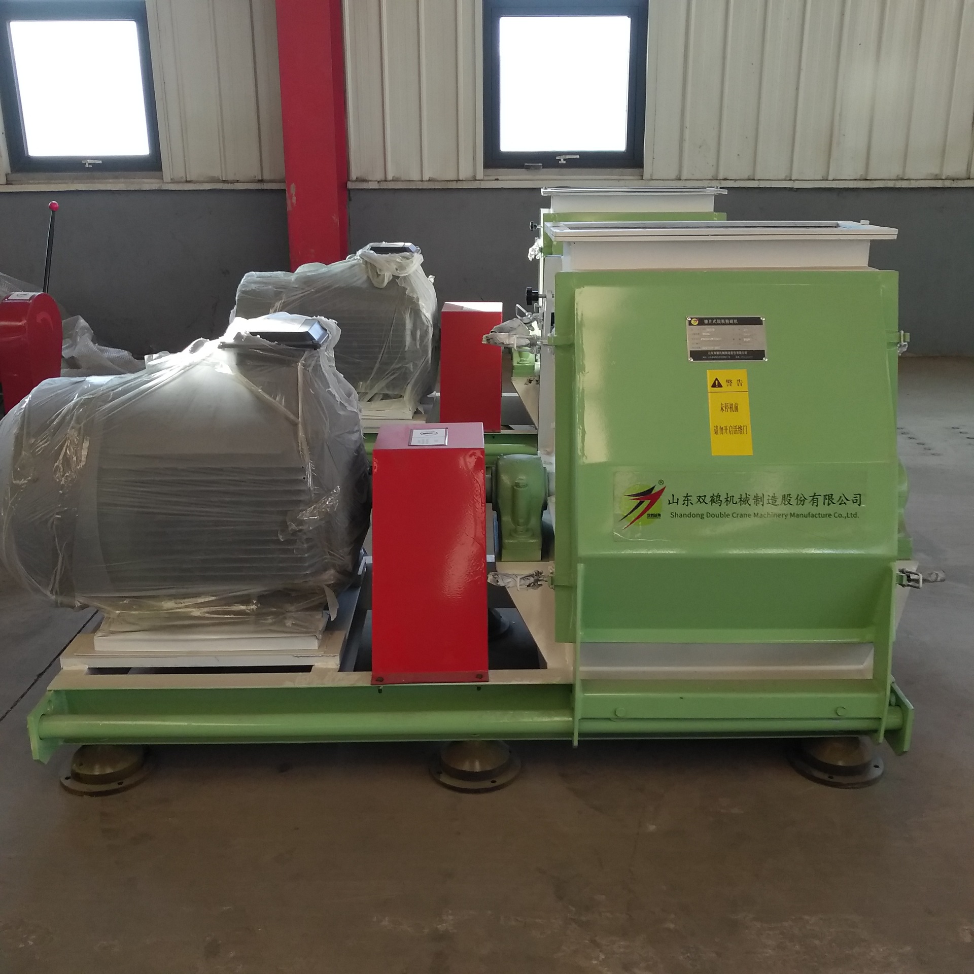 三相电玉米芯粉碎饲料粉碎设备 锤片式粮食粉碎机 椰子壳粉碎机