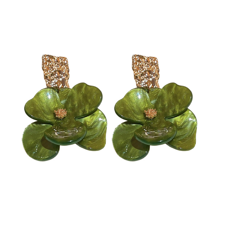 Pendientes de flores acrílicas con pliegues geométricos de aguja de plata Pendientes de temperamento fresco y de moda Pendientes de todo fósforo de nicho al por mayor