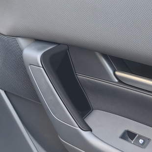 Suitable for 24 Mazda CX-80 4-door storage box MAZDA left and right driving universal