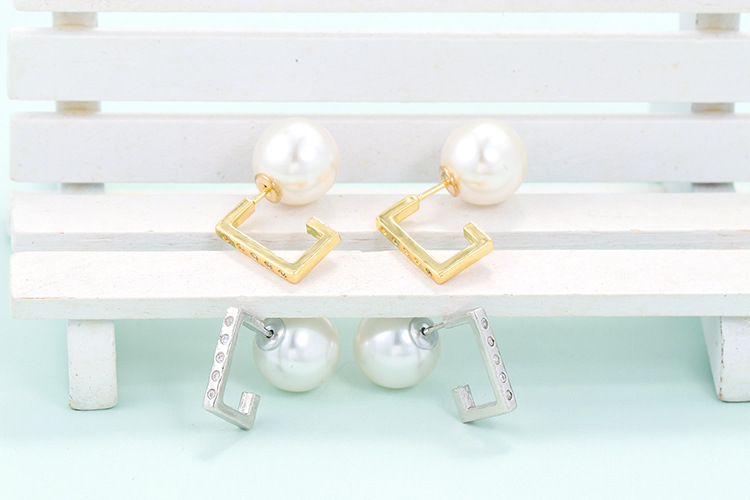 Personality Diamond Irregular Surface Pearl Zircon Earrings display picture 2