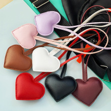 工厂现货爱心包包挂饰桃心创意钥匙扣小挂件百搭皮质桃心包包挂件