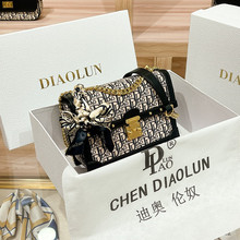 香港品牌代購D家女士包包2022秋冬新款時尚斜跨單肩鏈條小方包
