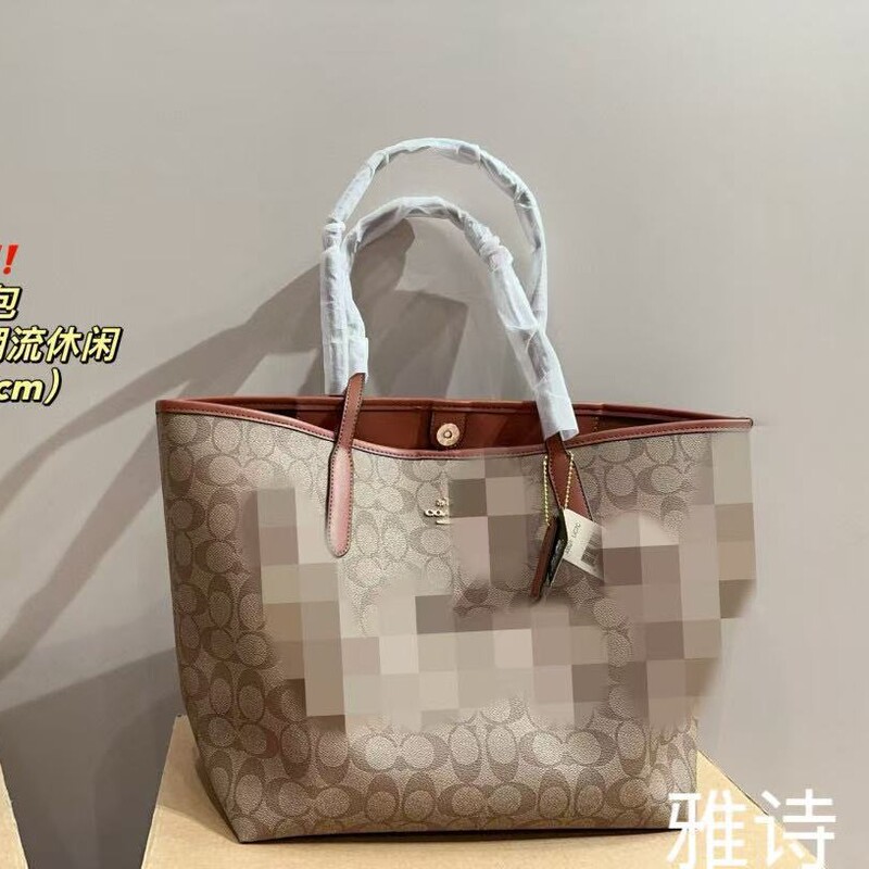 Coach's New City33 Tote Bag Magnetic Buckle Shopping Bag Versatile One-Shoulder Large-Capacity Satchel Classic Presbyopic Bag Coach's New City33 Tote Bag Magnetic Buckle Shopping Bag Versatile One-Shoulder Large-Capacity Satchel Classic Presbyopic Bag