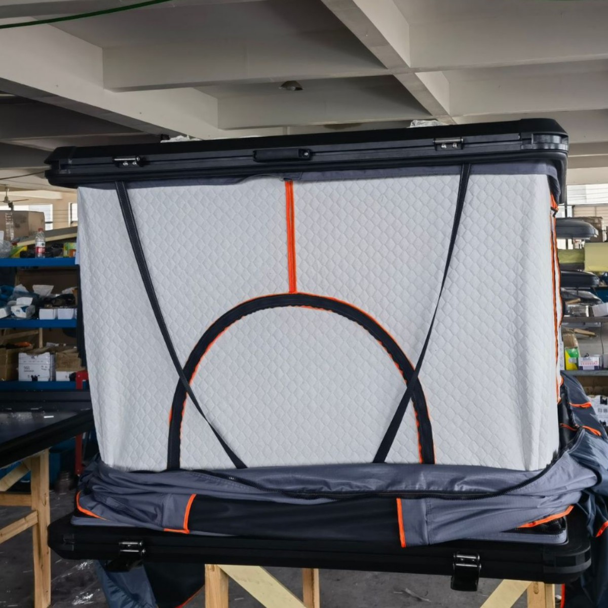 Carpa de techo de aleación de aluminio acampado al aire libre camping RV tienda de carro caliente a prueba de viento