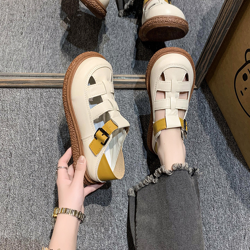 Suela suave puede pisar zapatillas frías para usar en verano nuevos zapatos agujeros huecos, zapatos casuales para mujeres, sandalias con suela gruesa