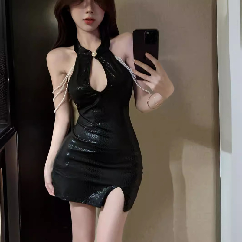 Pearl Hanging Sleeve Design Retro Cheongsam Hollow Elegant Chinese Slim-fit Hip Split Hot Girl Sexy dress