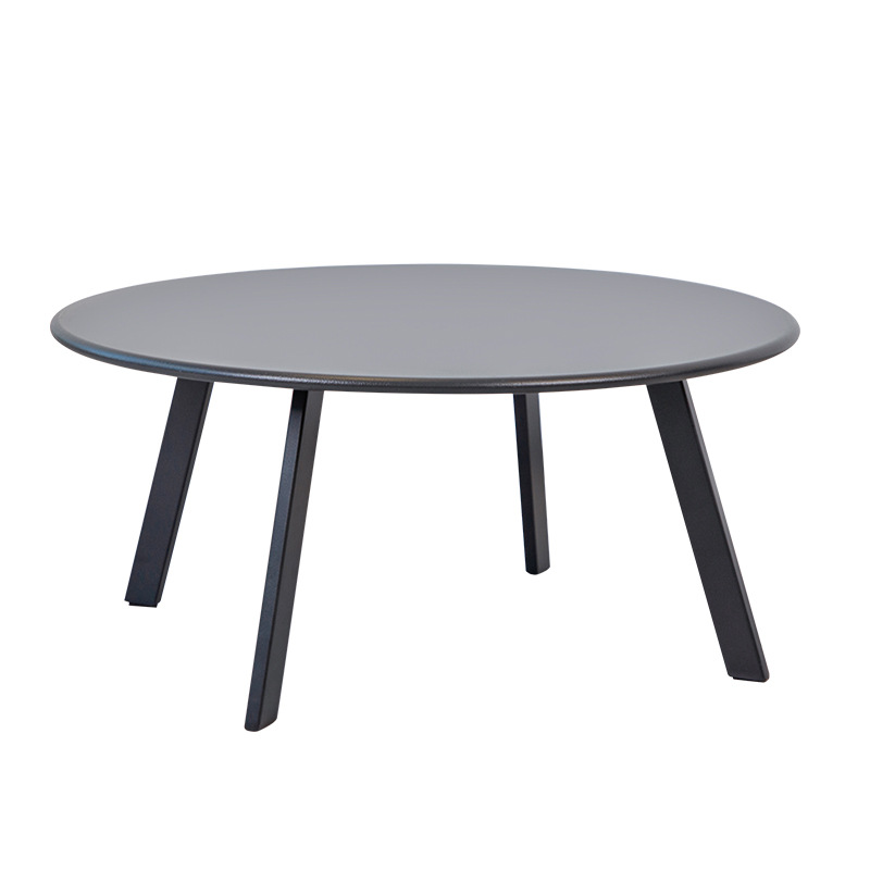 Mesas, sillas al aire libre, patio, sillas de ratán, tres juegos de mesas de té en el balcón, sillas de mesa de té, alojamiento residencial, sillas de apoyo de ratán, mesas de café de piel de silla de montar
