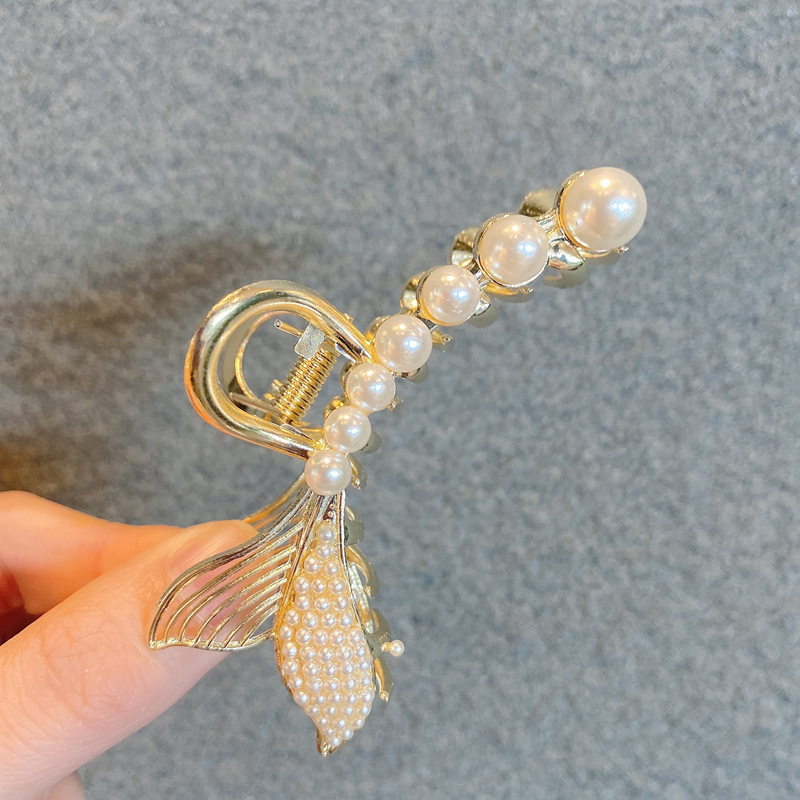 Korean Style Fish Tail Imitation Pearl Hairpin display picture 6