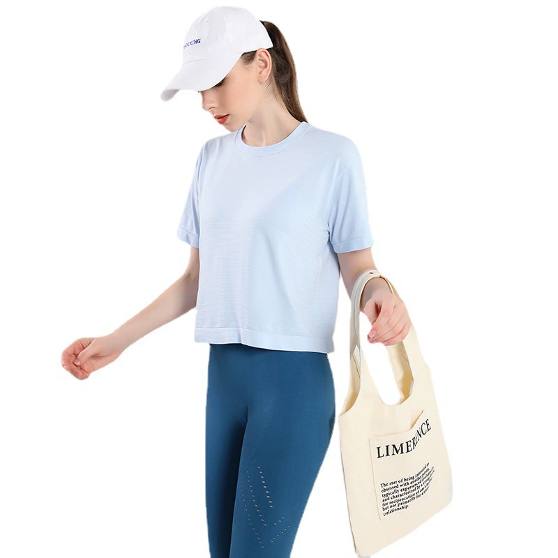 Breathable quick dry summer T-shirt, light and thin sports base yoga clothing for leisure, 2022 collection, with short sleeve