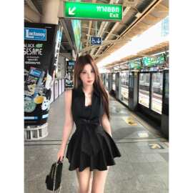 法式黑色蕾丝蝴蝶结无袖连衣裙女夏季新款纯欲风收腰显瘦A字短裙