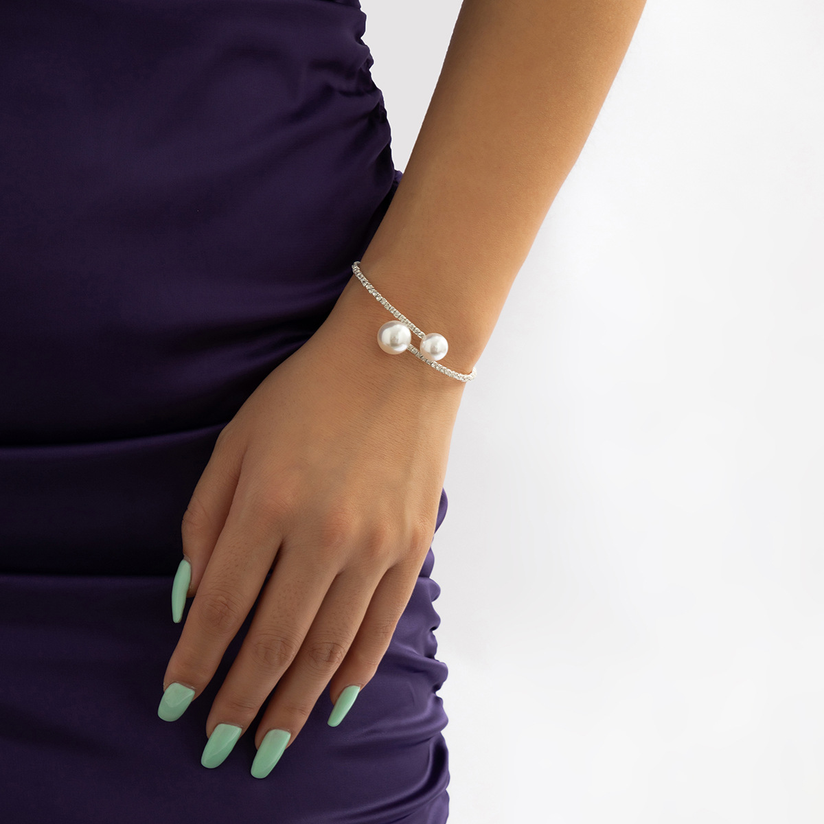 Simple Style Round Alloy Inlay Artificial Pearl Bracelets 1 Piece