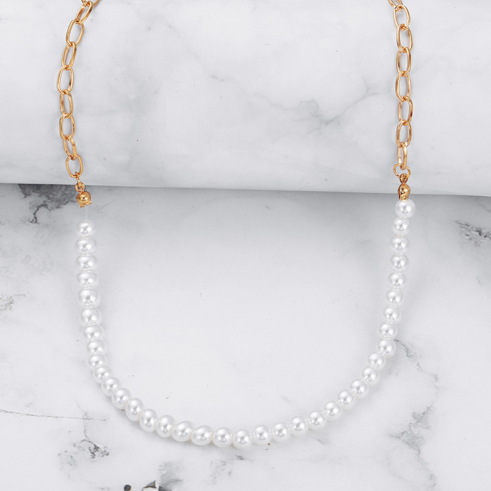 Fashion Contrast Color Pearl Metal Splicing Chain Necklace display picture 2