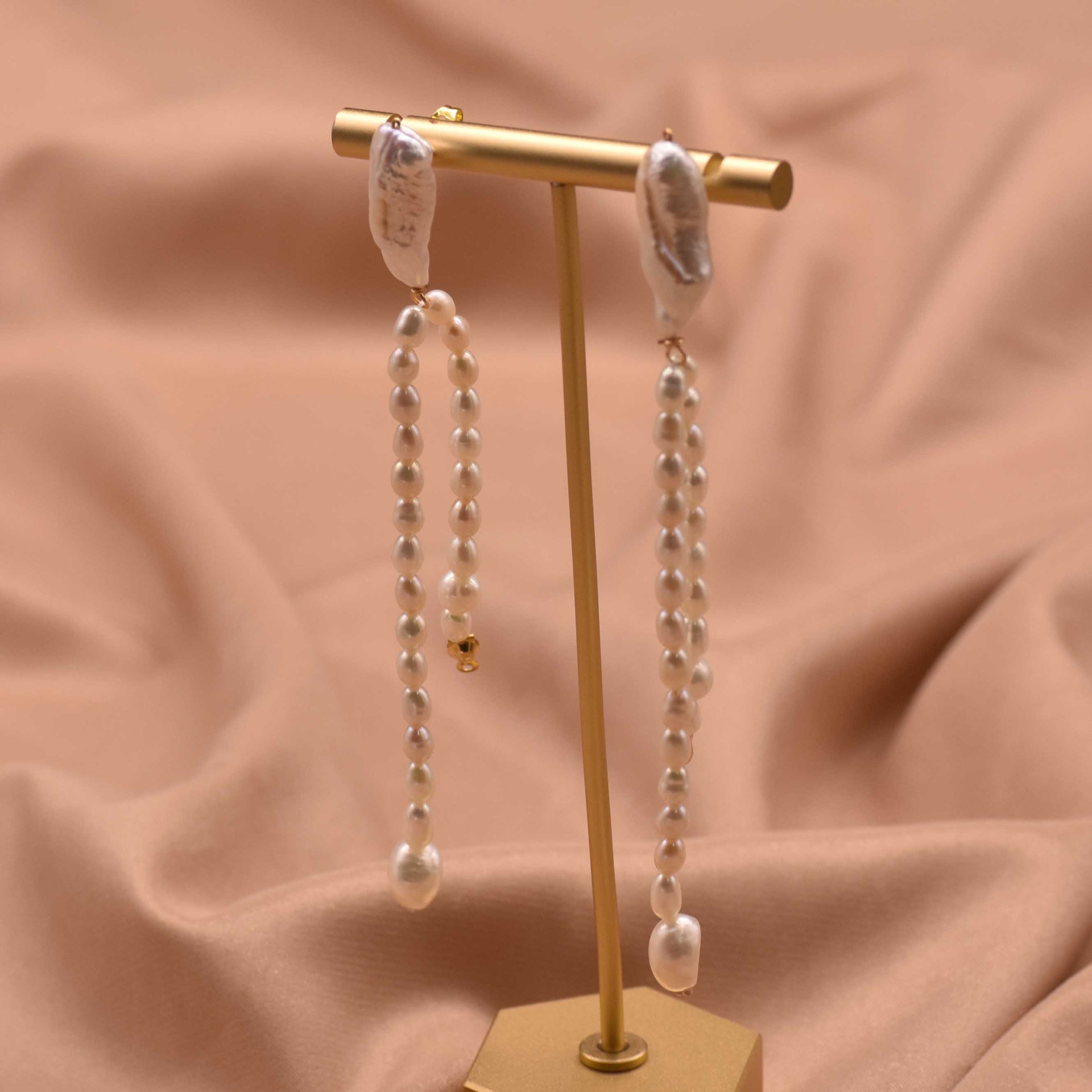 Perlas de alta calidad, pendientes de perlas de agua dulce, moda simple, joyería de perlas al por mayor, natural