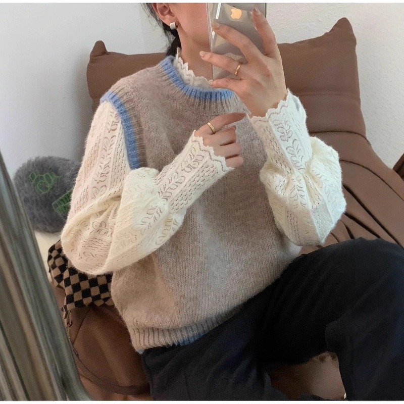 Sweet and Soft Half-High Collar Lace Bottoming Shirt for Women in Autumn and Winter, Layered with a Stylish Milky White Shirt Inside