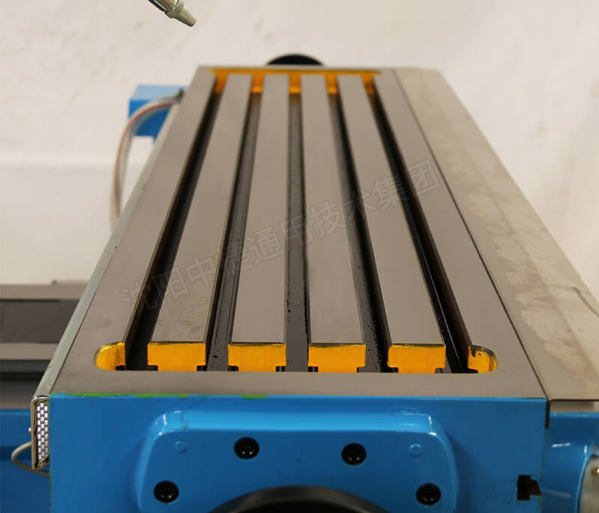 e8bae7fa0c3e7da520d7f9009edb90