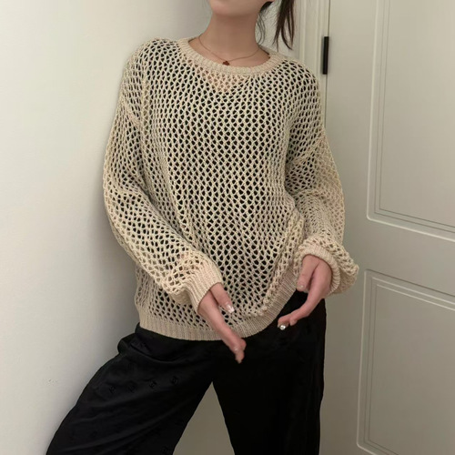 Leisure women's hollow knit sun shirt, loose, unique, draping, hollow cover top