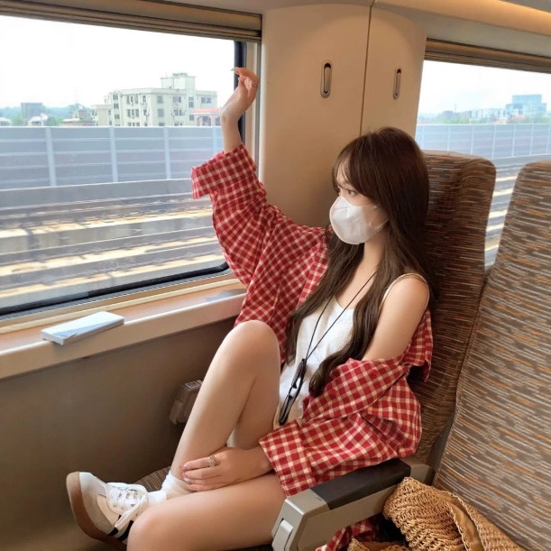 Retro Red Casual Plaid Shirt Jacket 2025 Autum New Long-Sleeved Loose Lazy Style Shirt Top Trendy