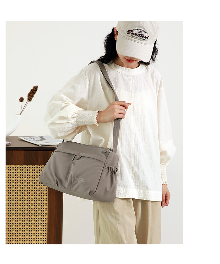 Colorful Fox's new nylon fabric women's crossbody bag, water-resistant crossbody bag, lightweight single-shoulder multi-layered crossbody bag undefined