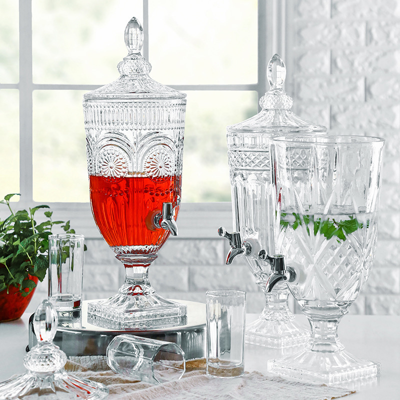 Jarra de jugo con relieve de estilo europeo, con boquilla y tapa, cristal grueso, gran capacidad, jarra de agua fría de alta gama