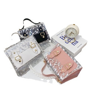 �������С����Ů��2023�¿�n����^�r��С���μ�����͸����