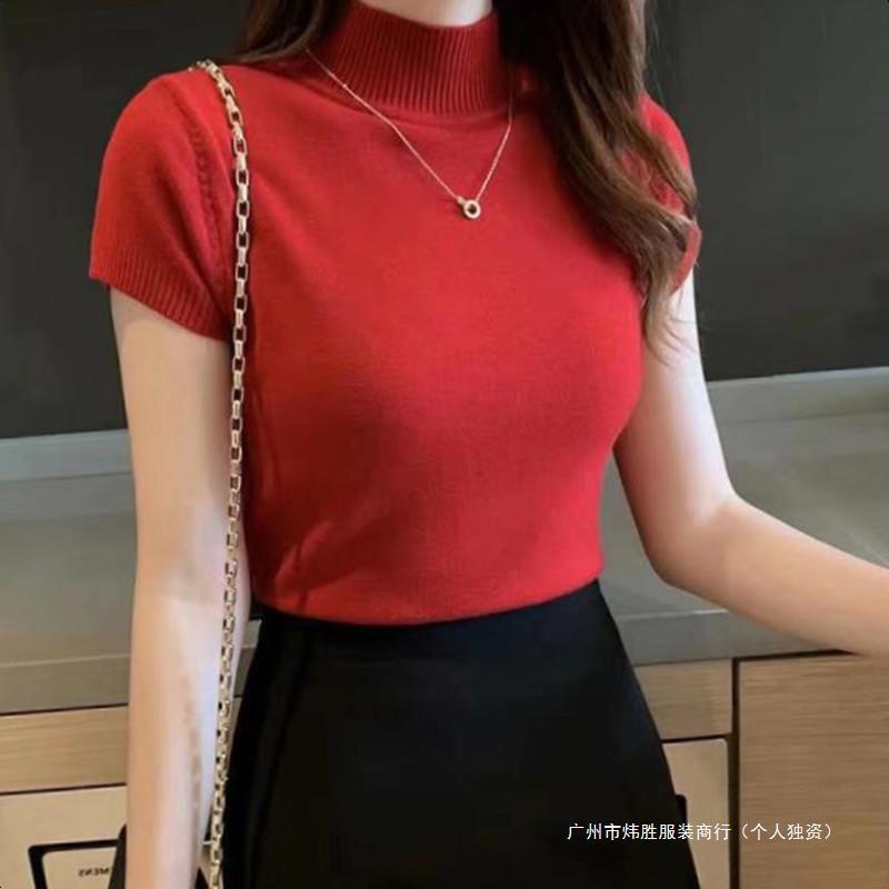半高襟のニットのショートベストの女性の夏の外は袖なしのtシャツの上着の薄いタイプのインナーシャツを着ます。|undefined
