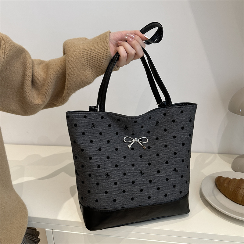 Mochila de mujer de gran capacidad para viajes otoño y invierno 2024 nueva mochila versátil multipropósito de hombro mochila