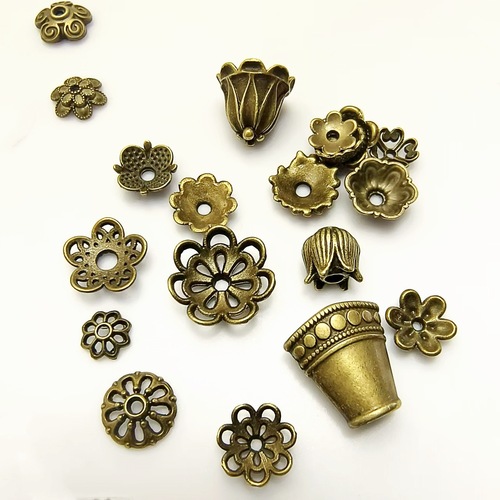 New Retro Alloy Flower Cluster and Bead Earrings Accessories Ancient Bronze Color Tassel Flower Cluster DIY Bead Stringing Wholesale