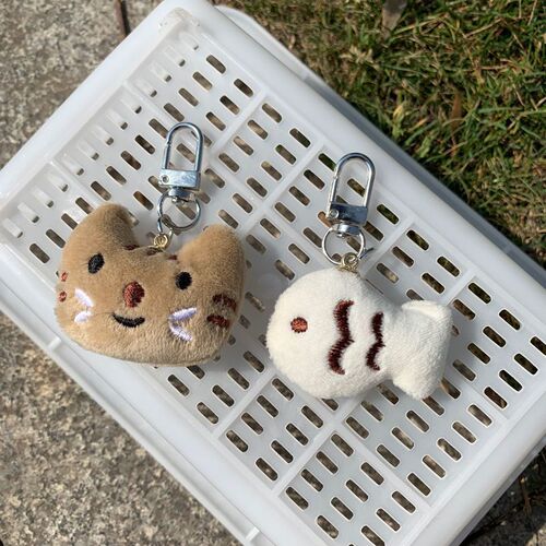 788 cat and fish key chain ins niche personalized gift backpack keychain school bag key pendant high appearance