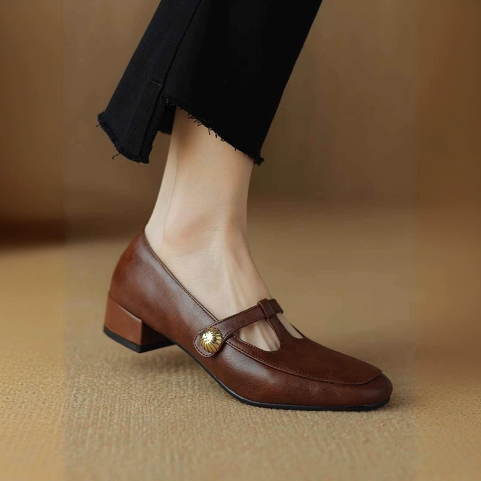 В наличии: 8331 Французские ретро-туфли Мэри Джейн, весна-осень 2025, с Т-образным ремешком, на массивном каблуке, женские кожаные туфли