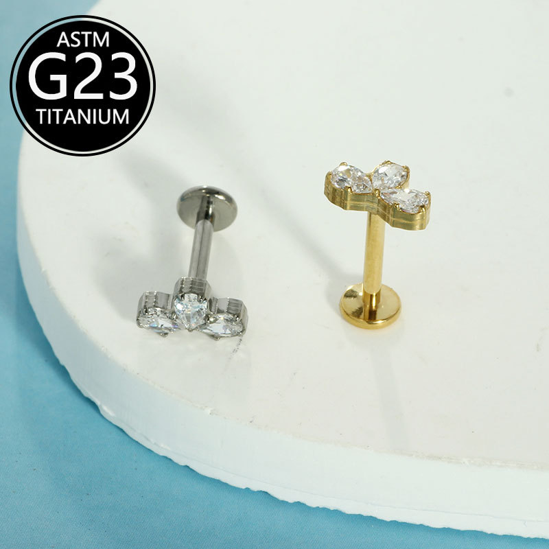 16G labret stud size and finish detail