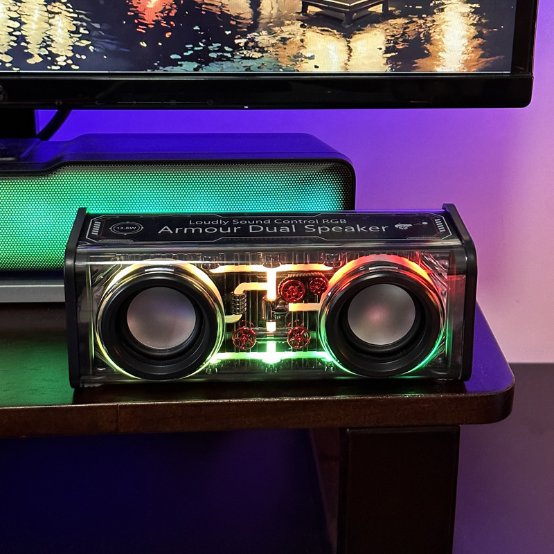透明機甲bluetoothスピーカーのダブルスピーカーのサブスピーカーの小型鋼砲のデスクトップの屋外の音響のまぶしい照明|undefined
