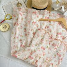 碎花吊带连衣裙女夏装新款温柔风气质小裙子法式初恋雪纺开叉长裙