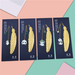 金色の羽のパンダの双の本のペンダントのしおりの漫画のかわいい学生の文房具の個性の小さい清新なアイデア