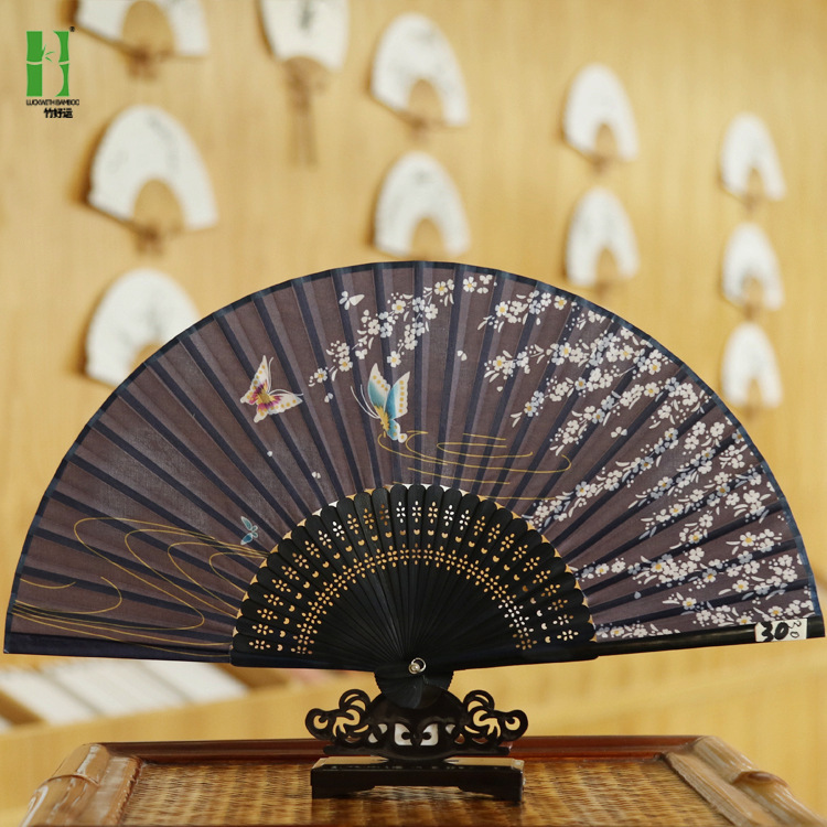 Ventilador antiguo estilo al por mayor Fan bolsa traje artesanía regalo ventilador cara de seda ventilador de publicidad estilo chino plegable ventilador femenino al por mayor