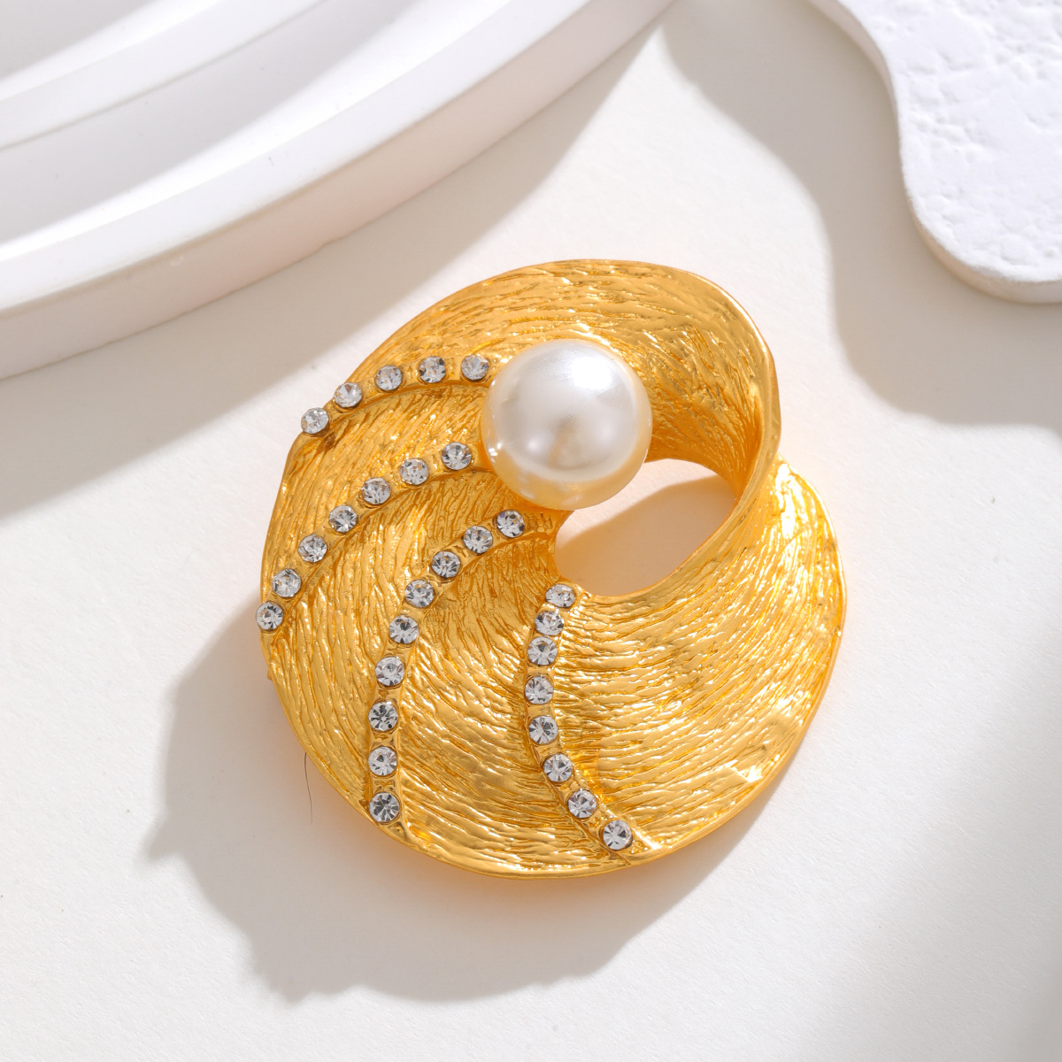 Vintage parel broche voor dames, elegant geometrisch accessoire_voghion.com