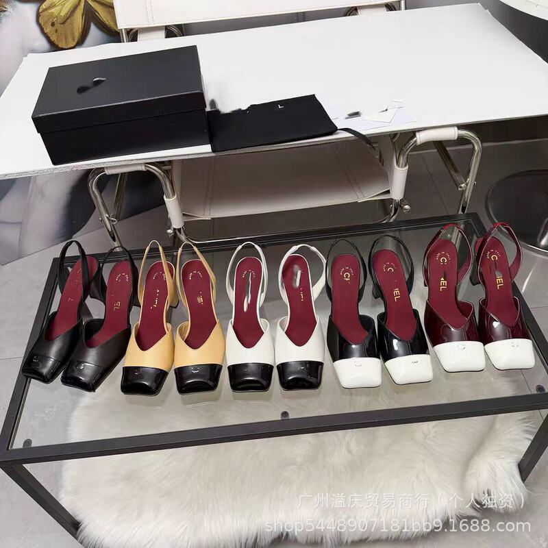 26 Spring/Summer Chanel-Style Back Strap Chunky Heel Peep-Toe Sandals for Women, Patent Leather Black and White Color-Block Letter Square-Toe High Heels