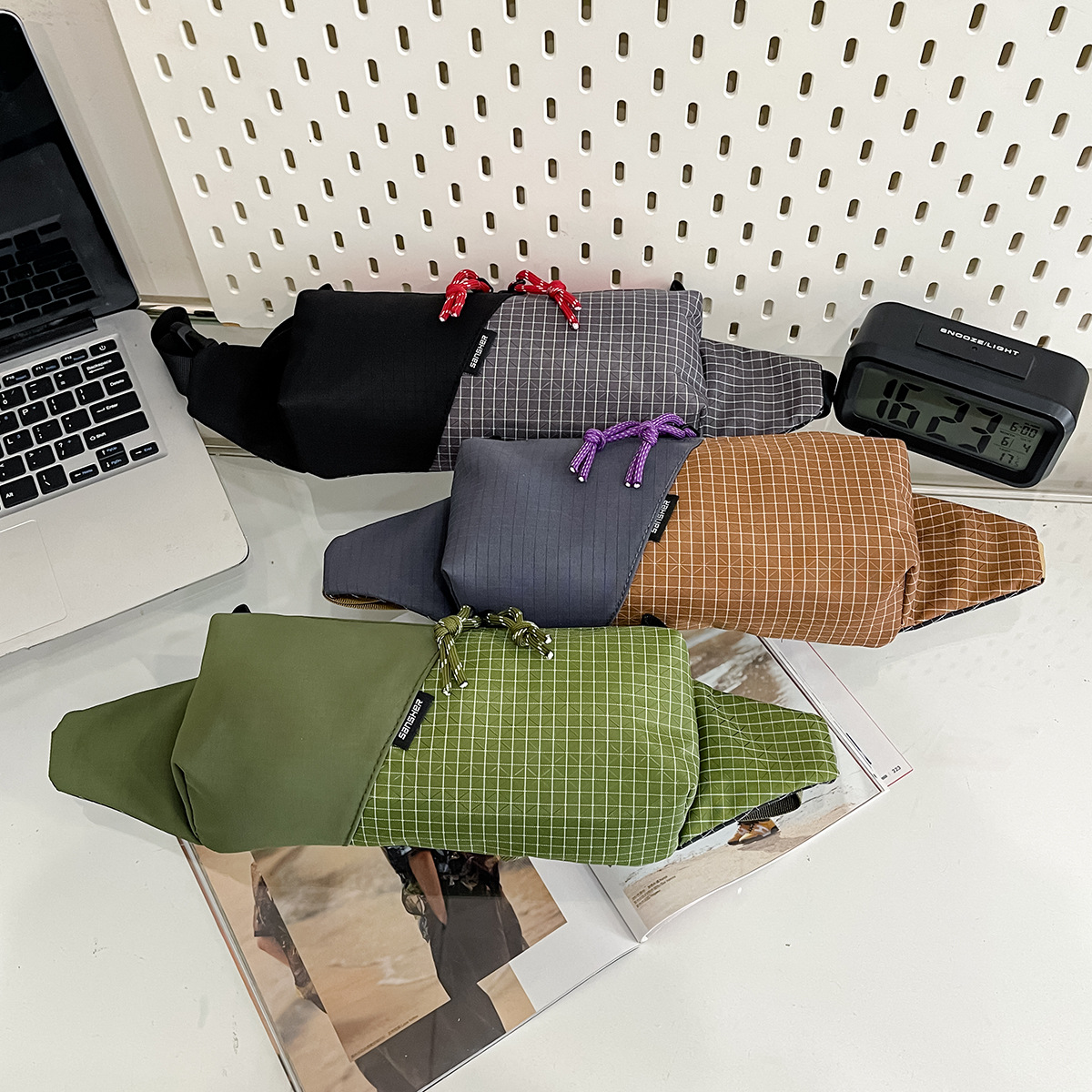 Bolsas de pecho de estilo coreano para niños y niñas, bolsas de pecho de estilo extranjero, bolsas de mochila de color para niños, 2026 nuevas bolsas de niños transfronterizas