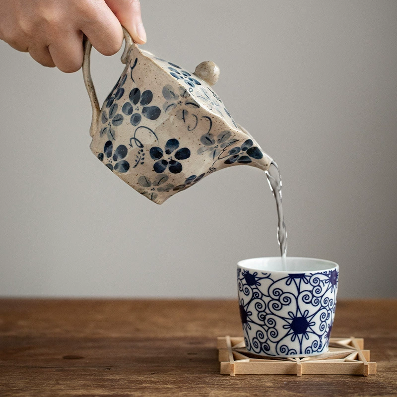 Японский импортный горячий синий цветочный чайник